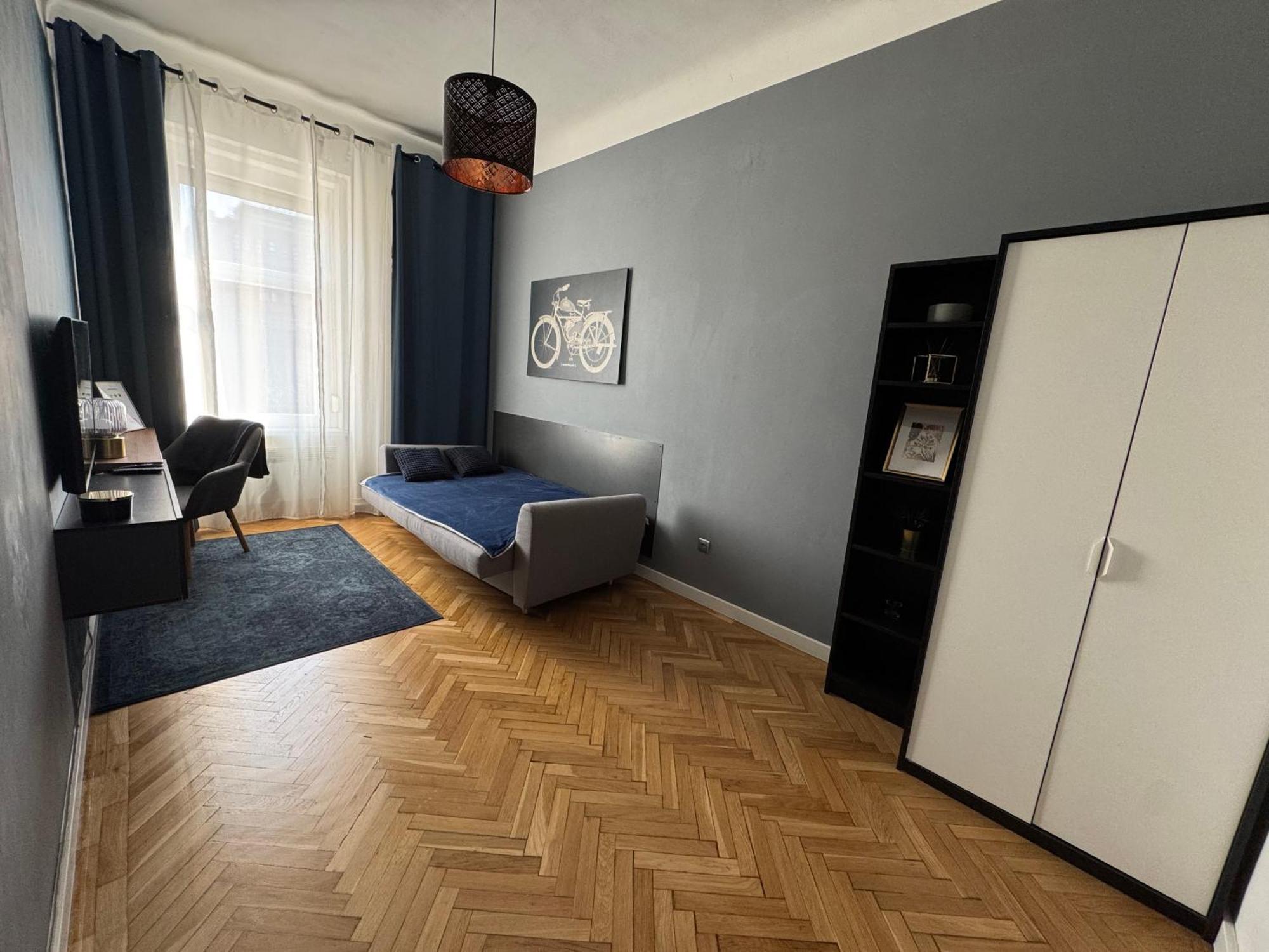 Tarsashazi Lakas Budapesten Koezel Mindenhez * Будапешт